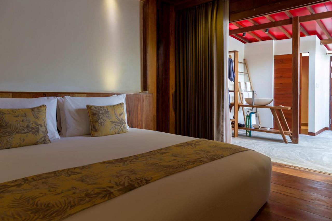 Island Center Point Hotel Koh Rong Sanloem Exterior photo