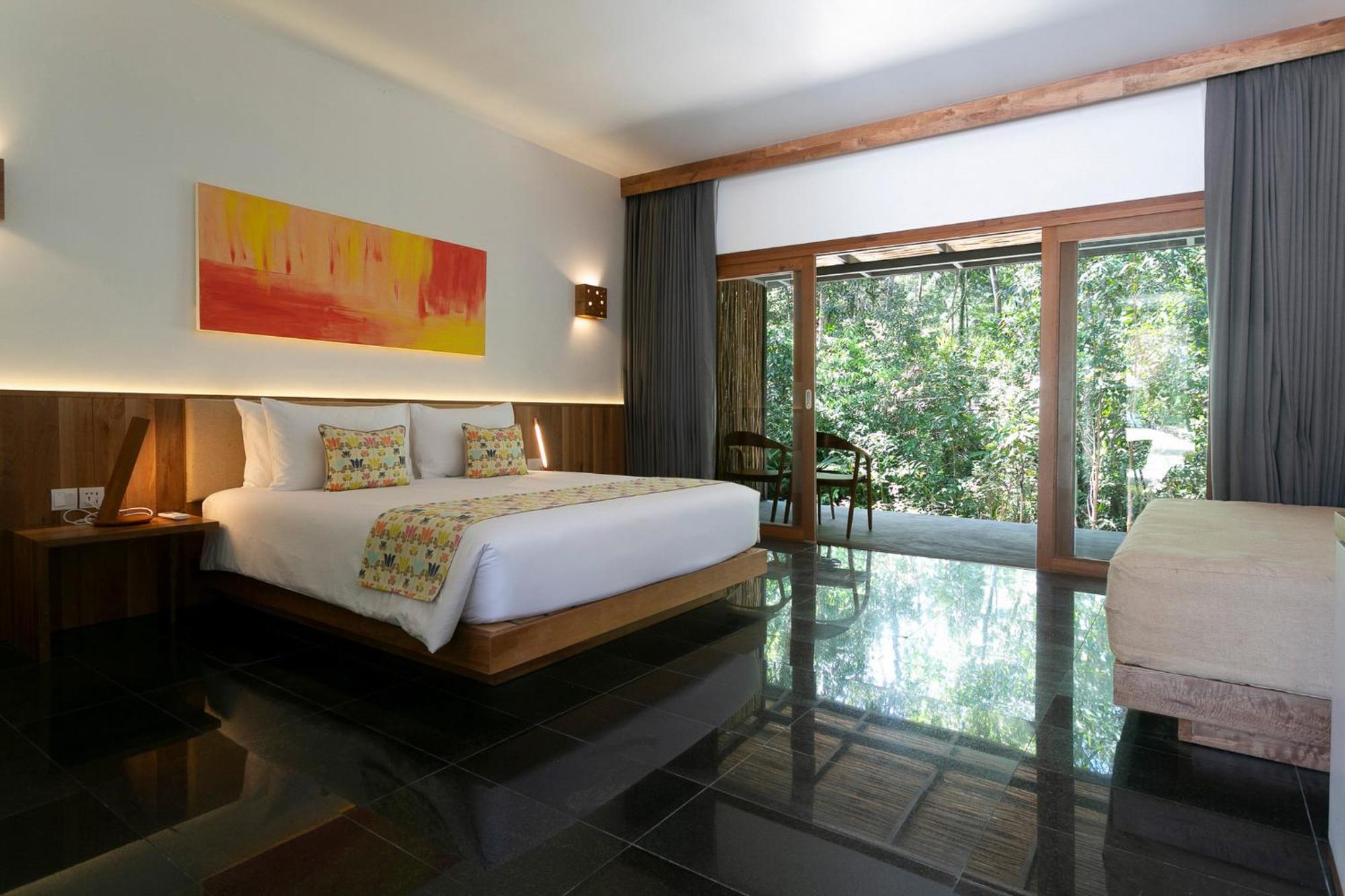 Island Center Point Hotel Koh Rong Sanloem Exterior photo